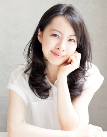 Portrait of a Hong Kong single professional