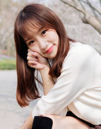 Portrait of a Hong Kong single professional