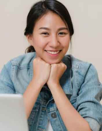 Portrait of a Singapore single professional